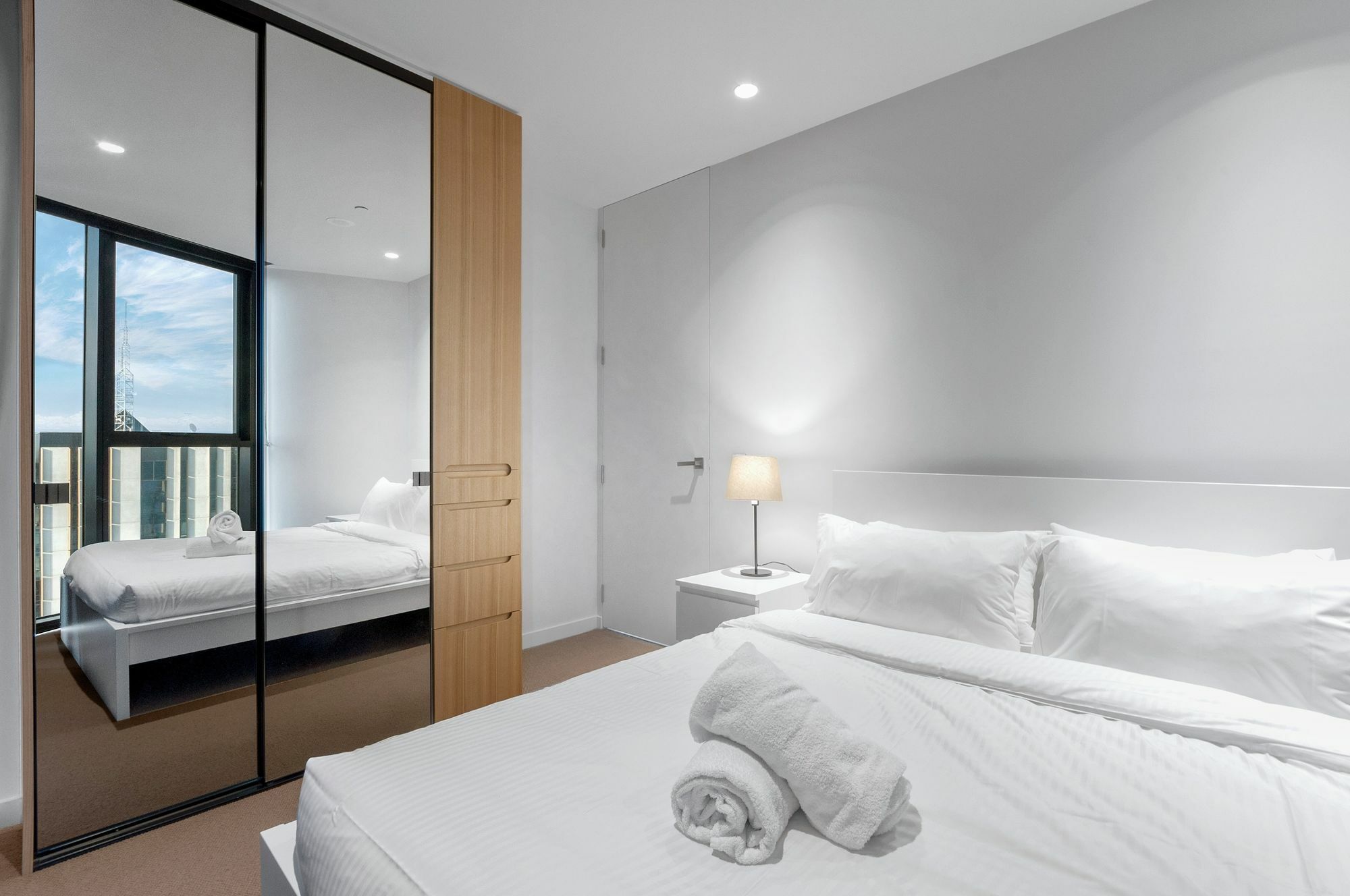 Light Tower Apartment Melbourne Exterior photo